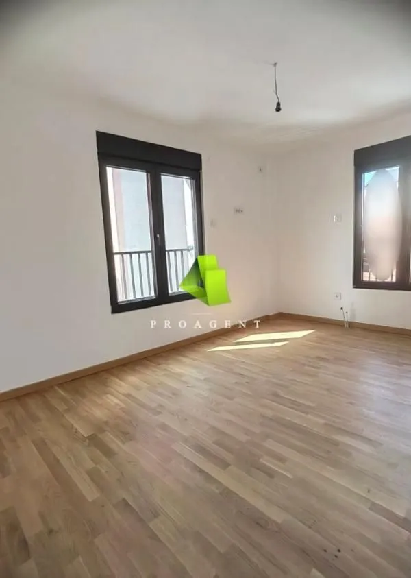 Prodaja, trosoban stan, 79m², Medijana, Niš