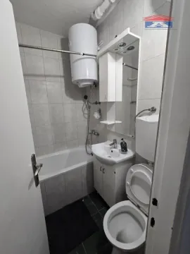 Izdavanje, dvosoban stan, 61m², Liman 1, Novi Sad Sve Podlokacije - image 9