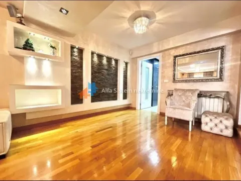 Izdavanje, trosoban stan, 83m², Stari Grad, Beograd - image 6