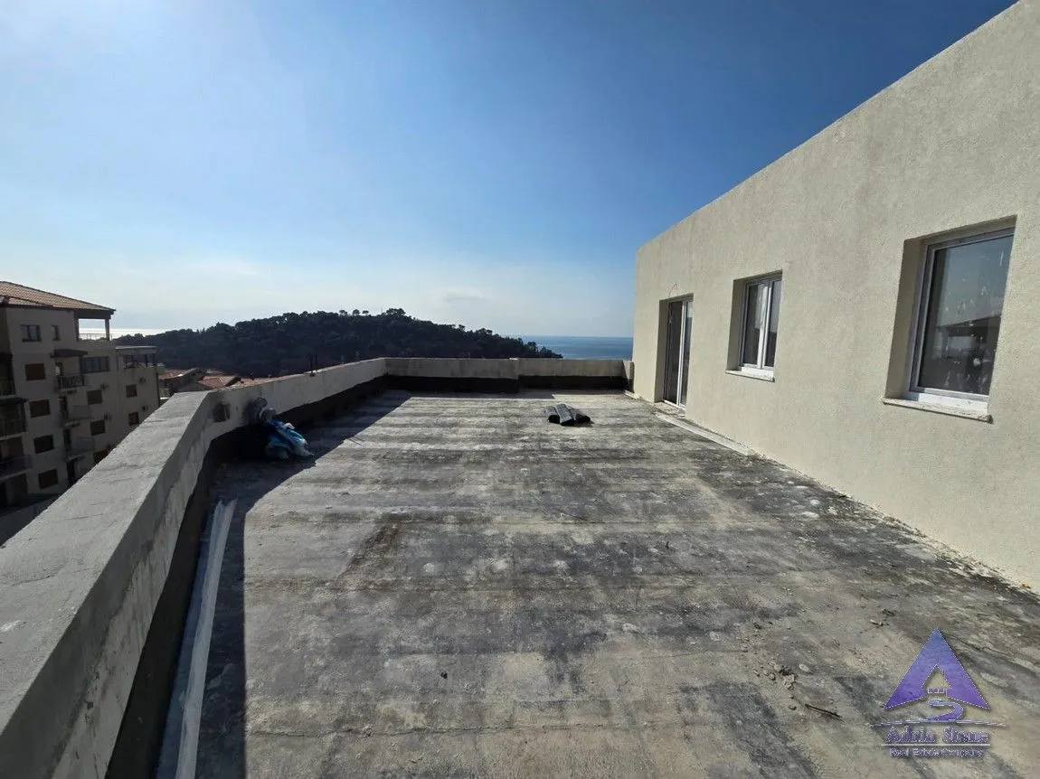 Sale, two bedroom apartment, 75m², Petrovac, Budva