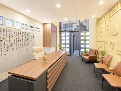 Izdavanje, poslovni prostor, 67m², Budva, Crna Gora - image 13