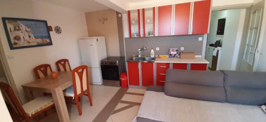 Izdavanje, jednosoban stan, 40m², Babilonija, Budva