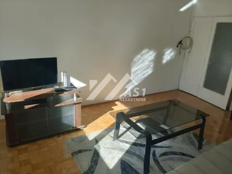 Izdavanje, dvosoban stan, 60m², Bulevar Oslobodjenja, Novi Sad Sve Podlokacije - image 2