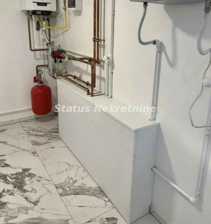 Izdavanje, kuća, 180m², Sremska Kamenica, Petrovaradin