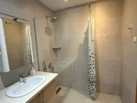 Izdavanje, dvosoban stan, 73m², Centar, Budva - image 4