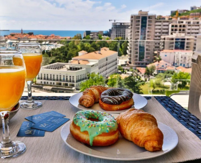 Daily-rent, two bedroom apartment, 76m², Centar, Budva