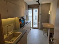 Izdavanje, četvorosoban stan, 120m², Stari Grad, Beograd - image 2