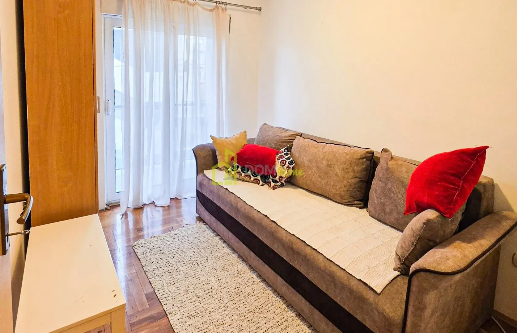 Izdavanje, dvosoban stan, 50m², Stari Aerodrom, Podgorica