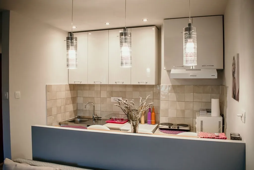 Izdavanje, garsonjera, 42m², Dubovica, Budva