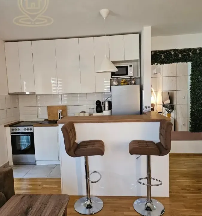 Izdavanje, trosoban stan, 80m², Adice, Novi Sad Sve Podlokacije