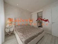 Prodaja, dvosoban stan, 136m², Autokomanda, Voždovac Sve Podlokacije - image 4