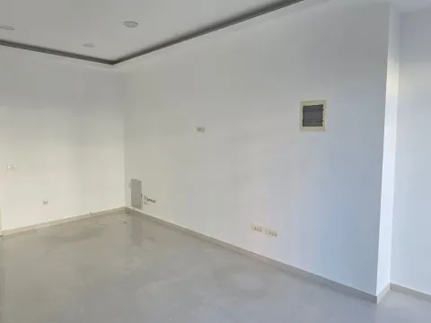 Rent, office space, 30m², Stari Aerodrom, Podgorica - image 5