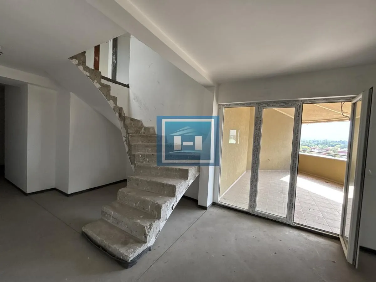 Prodaja, stan, 222m², Centar, Jagodina