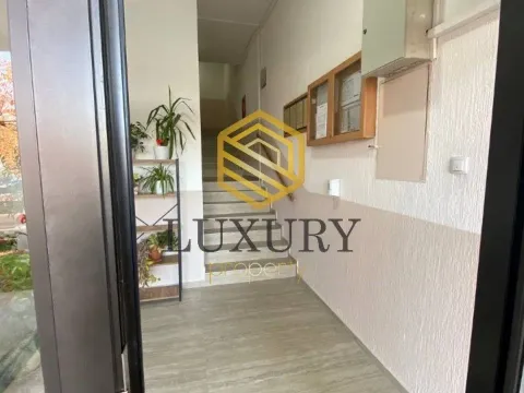 Prodaja, garsonjera, 24m², Blok 6, Podgorica - image 15