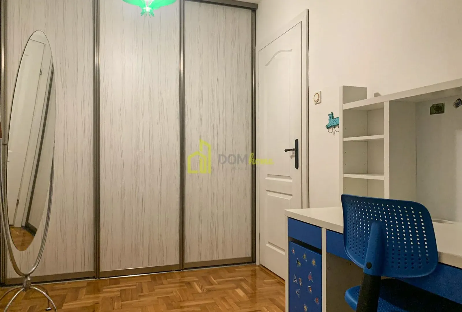 Izdavanje, trosoban stan, 100m², Blok 5, Podgorica