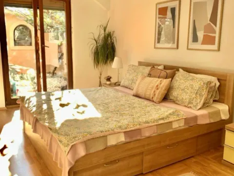 Izdavanje, trosoban stan, 110m², Gorica C, Podgorica - image 5