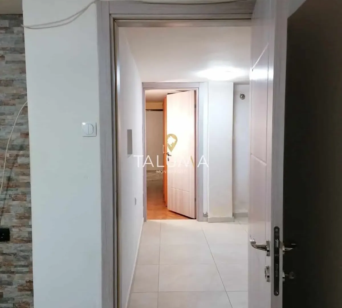 Prodaja, dvosoban stan, 62m², Preko Morače, Podgorica
