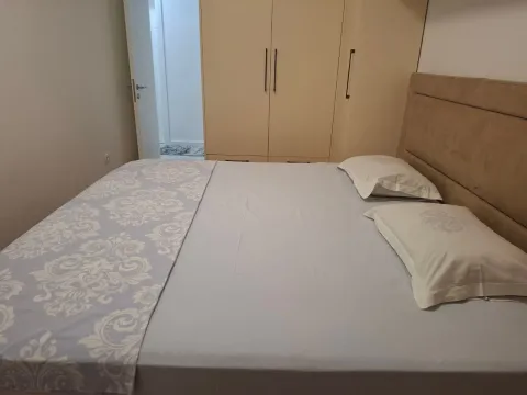 Izdavanje, dvosoban stan, 70m², Kalimanj, Tivat - image 14