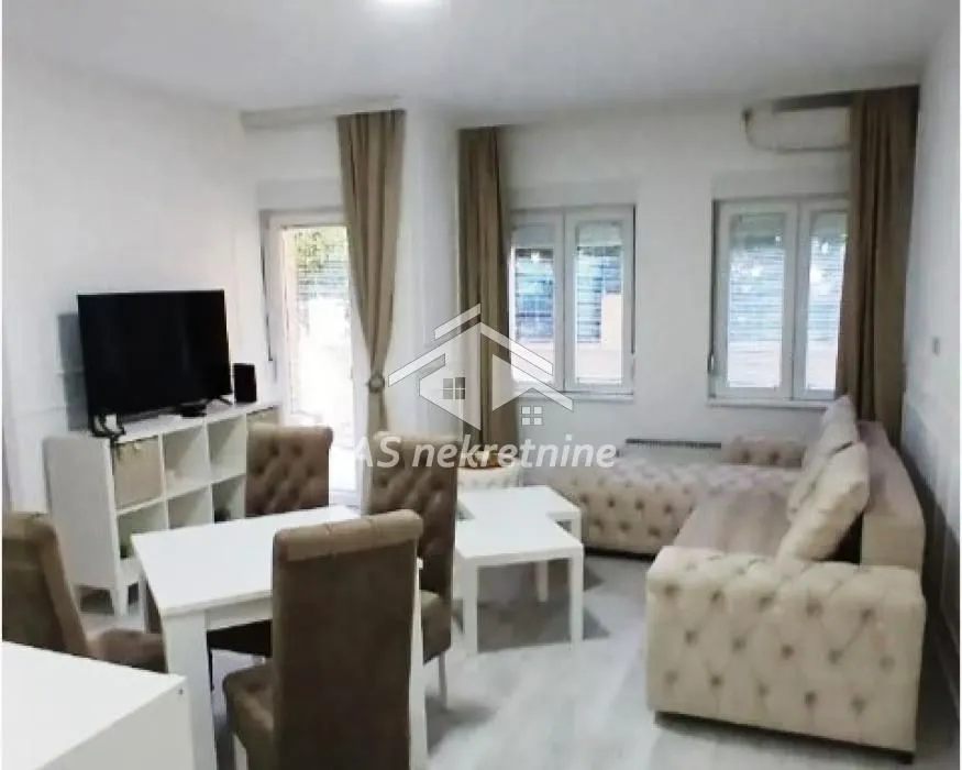 Izdavanje, trosoban stan, 61m², Trošarina, Voždovac Sve Podlokacije