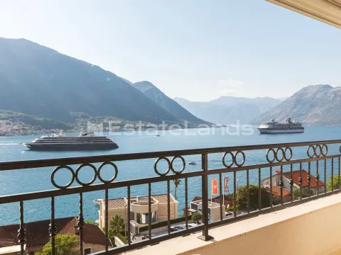Prodaja, dvosoban stan, 85m², Dobrota, Kotor - image 17