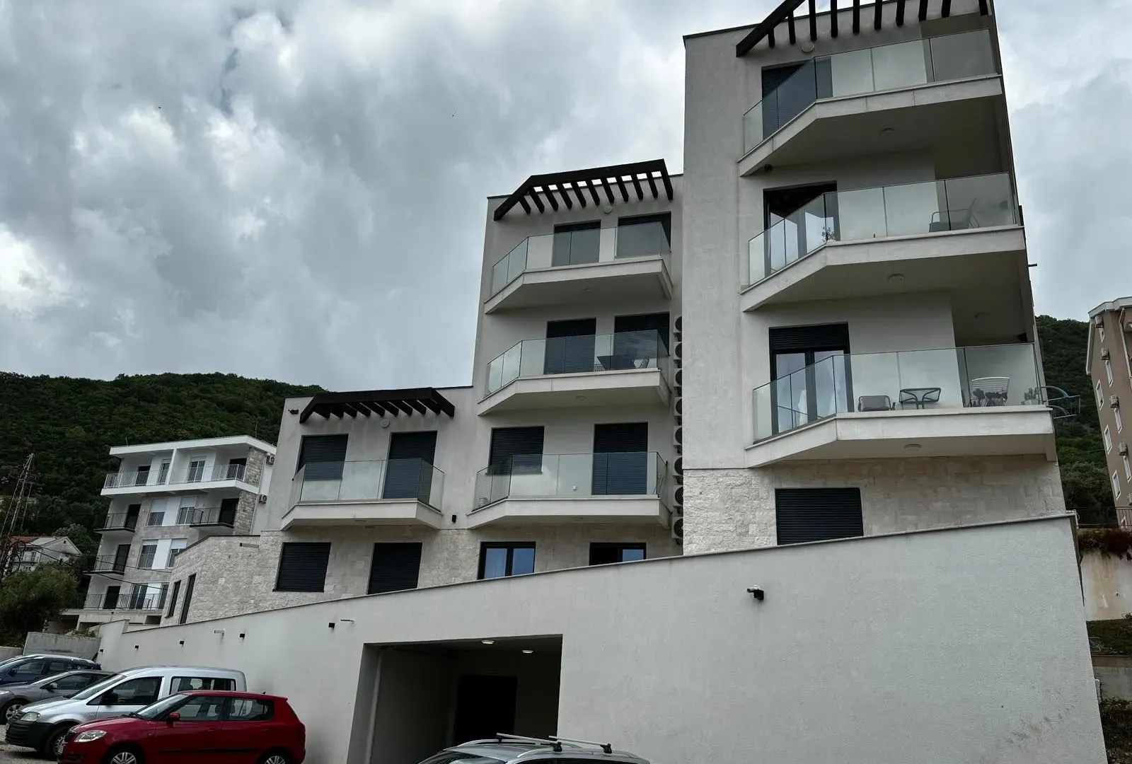 Izdavanje, jednosoban stan, 43m², Kumbor, Herceg Novi