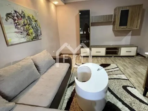 Izdavanje, kuća, 80m², Zemun Gornji Grad, Zemun Sve Podlokacije - image 2