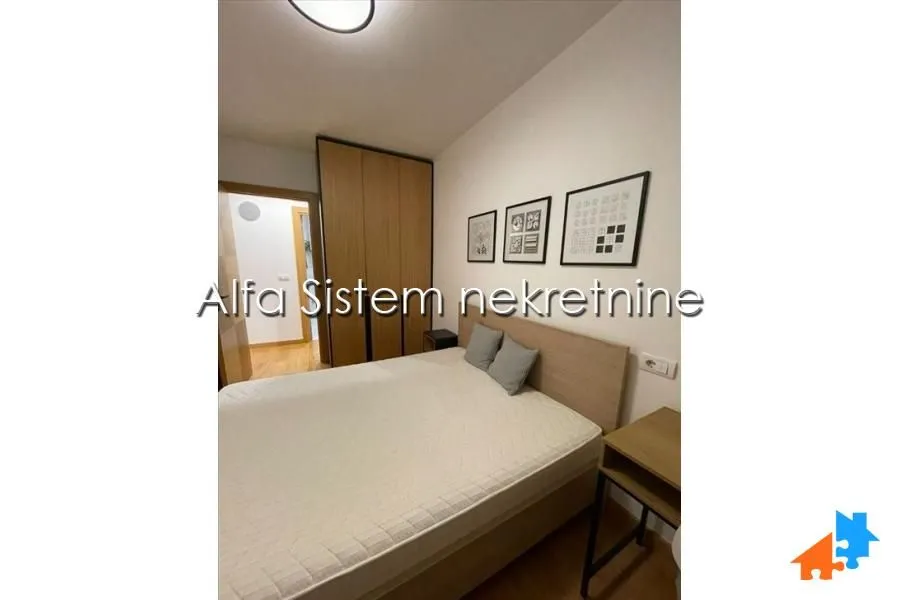 Rent, two bedroom apartment, 39m², Vračar Sve Podlokacije, Beograd