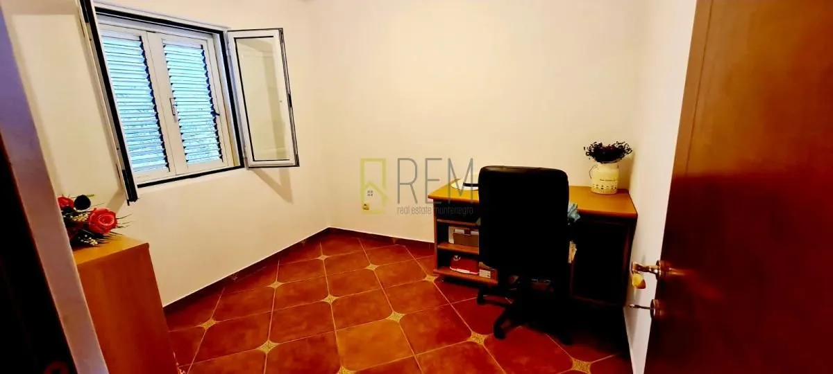 Sale, three bedroom apartment, 86m², Centar, Budva