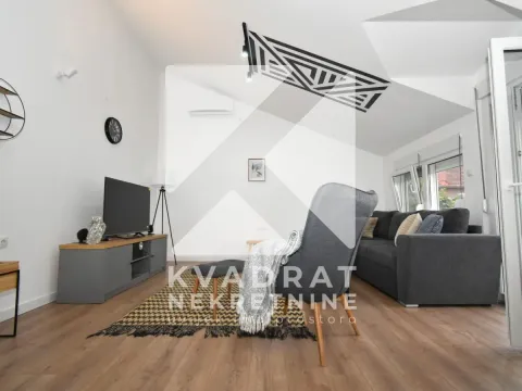 Izdavanje, trosoban stan, 100m², Zelenika, Podgorica - image 2