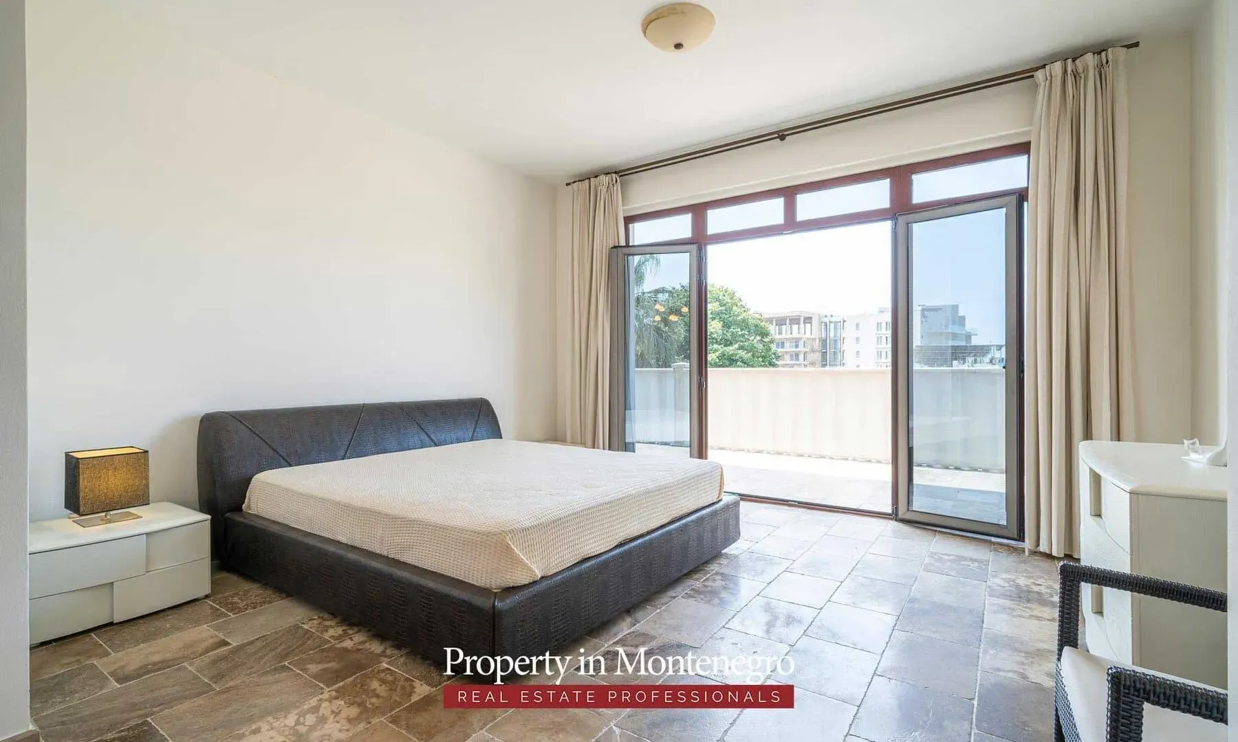 Sale, house, 971m², Petrovac, Budva