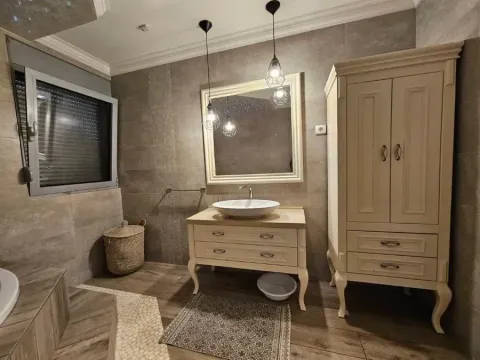 Rent, two bedroom apartment, 150m², Gorica C, Podgorica - image 4