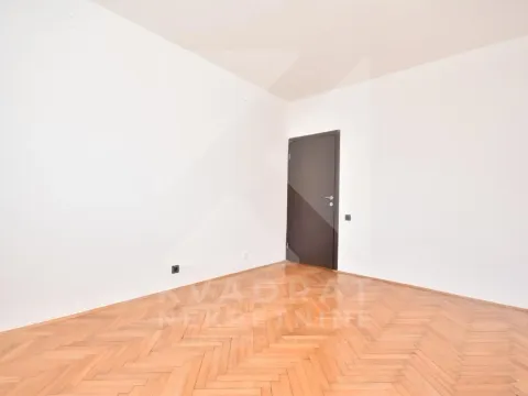 Izdavanje, dvosoban stan, 70m², Gornja Gorica, Podgorica - image 8