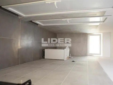 Rent, office space, 1450m², Karaburma, Palilula Sve Podlokacije - image 9