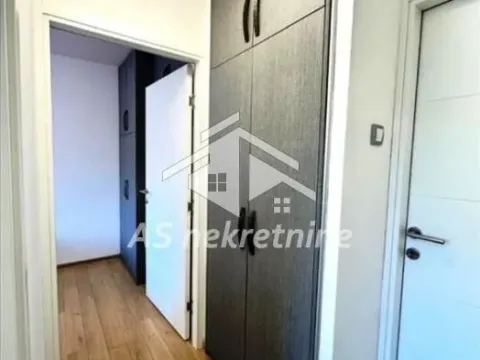 Izdavanje, četvorosoban stan, 94m², Lion, Zvezdara Sve Podlokacije - image 19