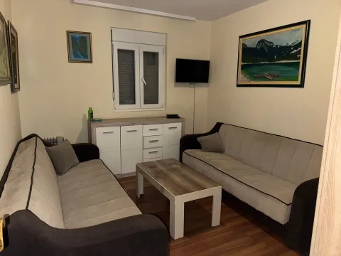 Rent, house, 110m², Konik, Podgorica - image 10
