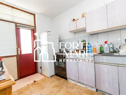 Prodaja, garsonjera, 35m², Igalo, Herceg Novi - image 3