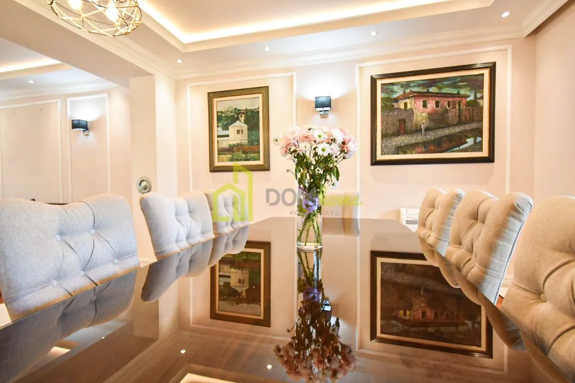 Rent, house, 280m², Stara Varoš, Podgorica