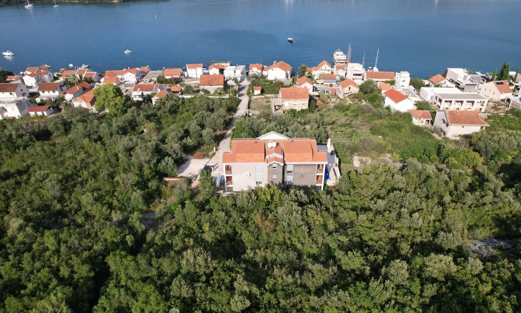Prodaja, plac, 1612m², Đuraševići, Tivat