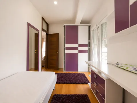Izdavanje, dvosoban stan, 60m², Stari Aerodrom, Podgorica - image 6