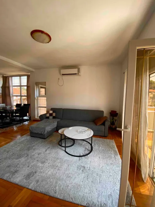 Rent, two bedroom apartment, 70m², Dalmatinska ulica, Podgorica