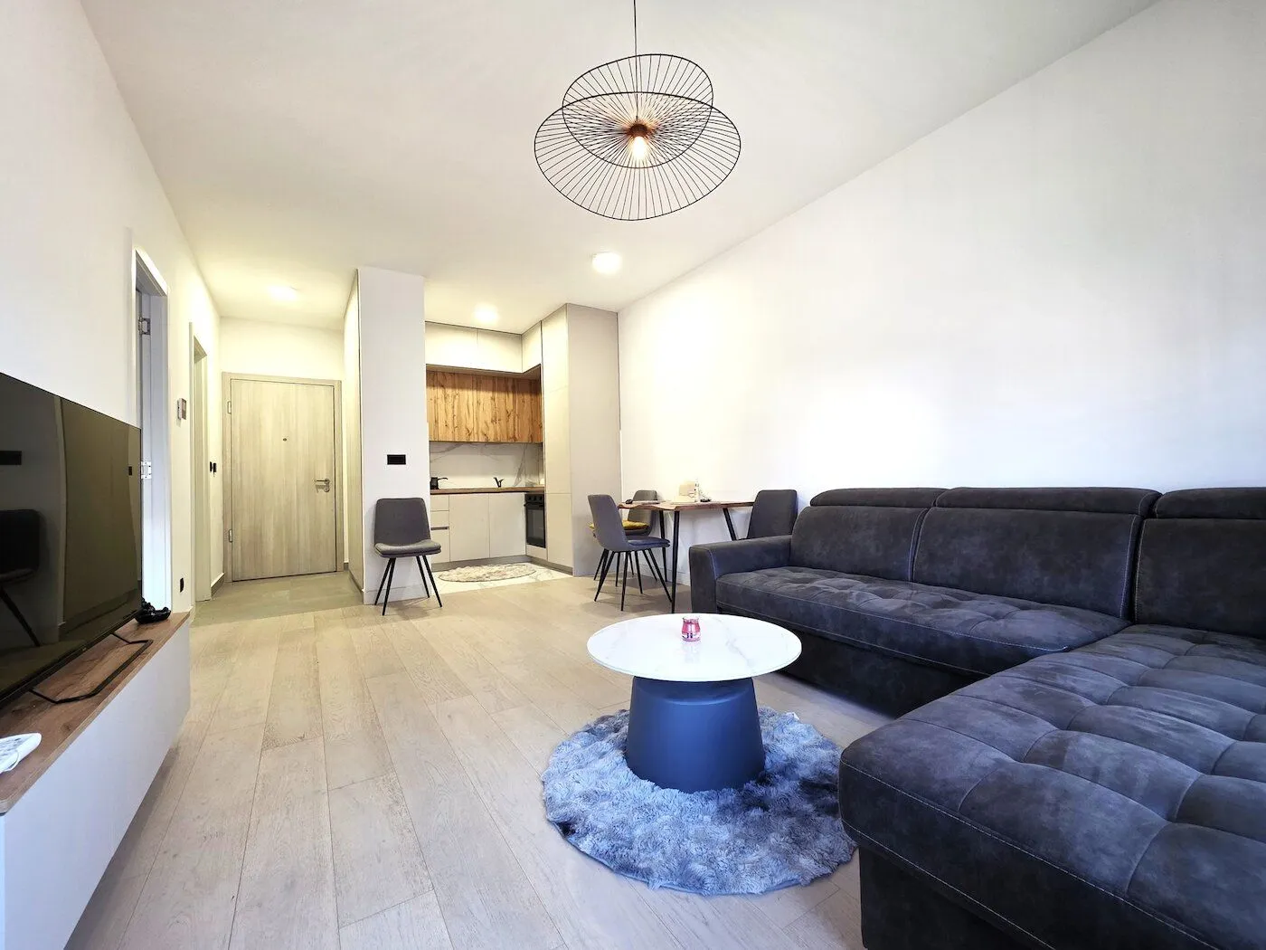Izdavanje, stan, 45m², Krivi Most, Podgorica