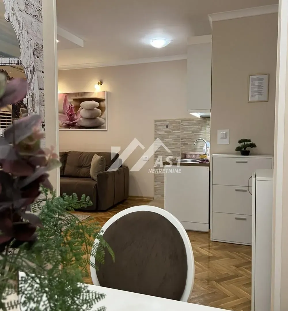 Izdavanje, dvosoban stan, 42m², Novi Sad Sve Podlokacije, Novi Sad