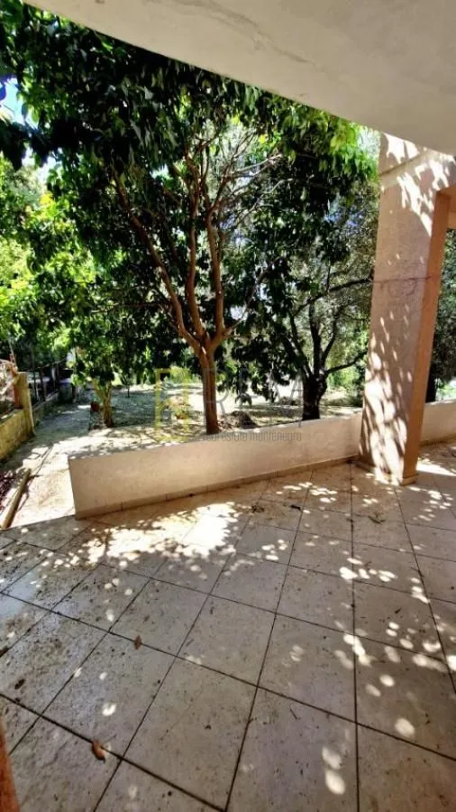 Sale, house, 150m², Utjeha, Bar