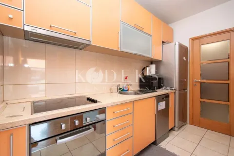 Izdavanje, jednosoban stan, 52m², Dalmatinska ulica, Podgorica - image 10