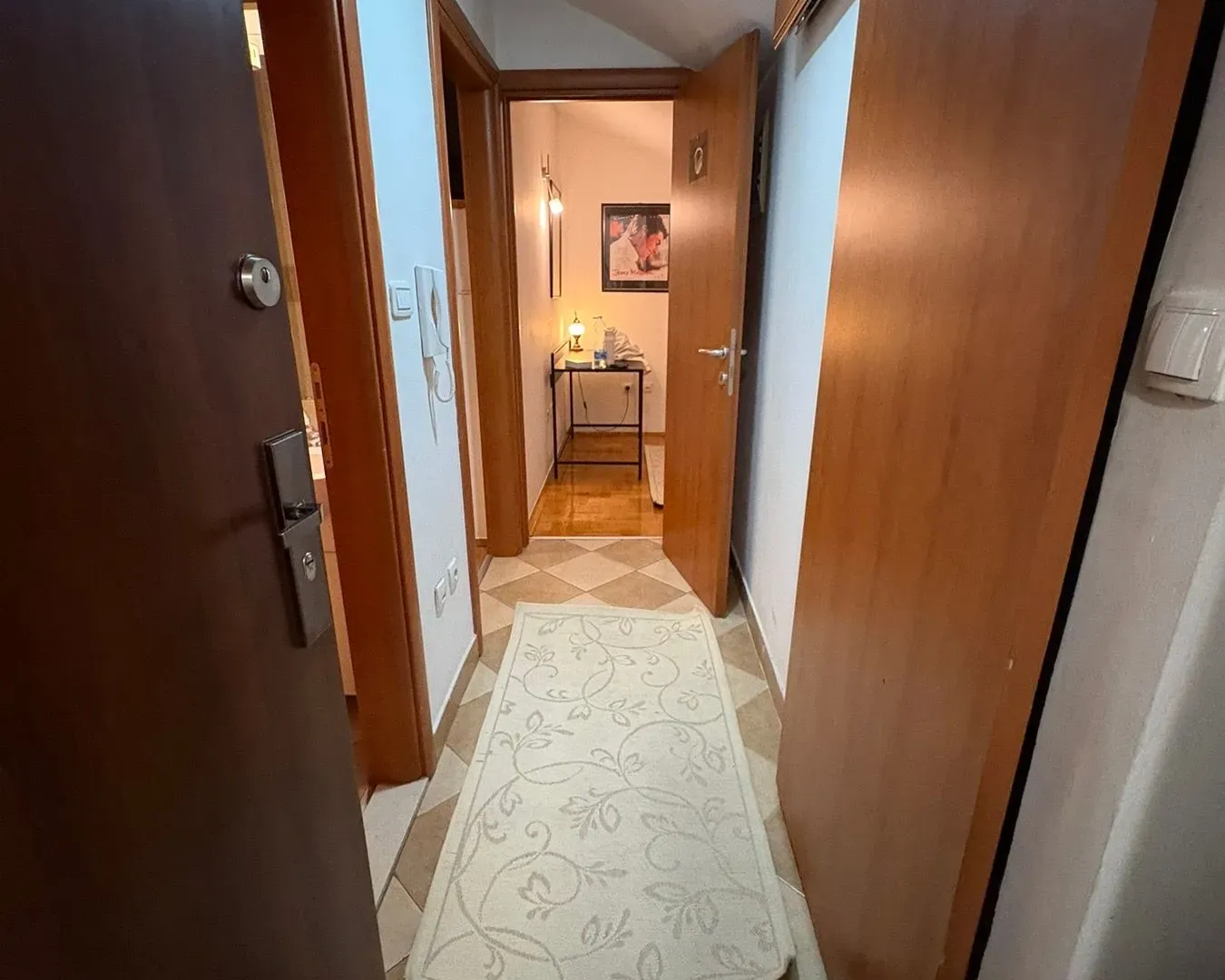 Rent, three bedroom apartment, 40m², Vezirov Most, Podgorica