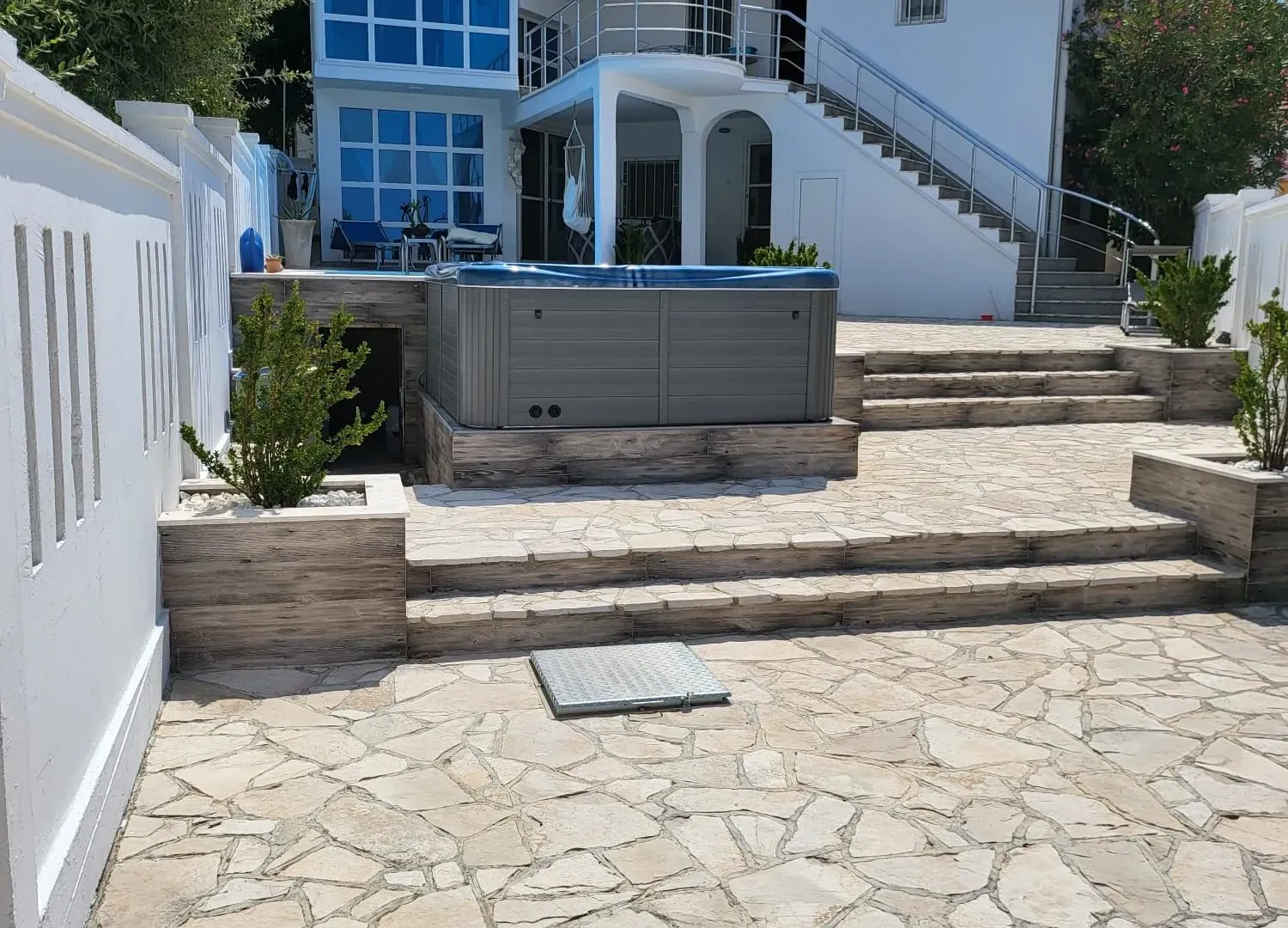 Prodaja, kuća, 300m², Bar, Crna Gora