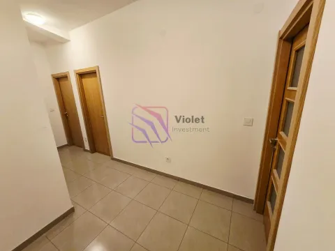 Prodaja, dvosoban stan, 72m², Stari Aerodrom, Podgorica - image 6
