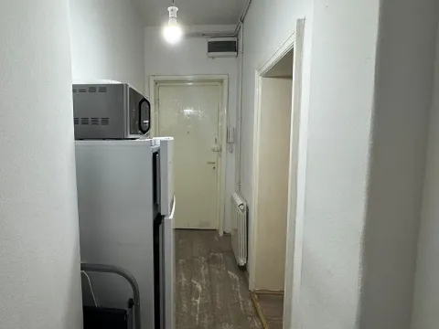 Izdavanje, dvosoban stan, 45m², Slavija, Vračar Sve Podlokacije - image 5