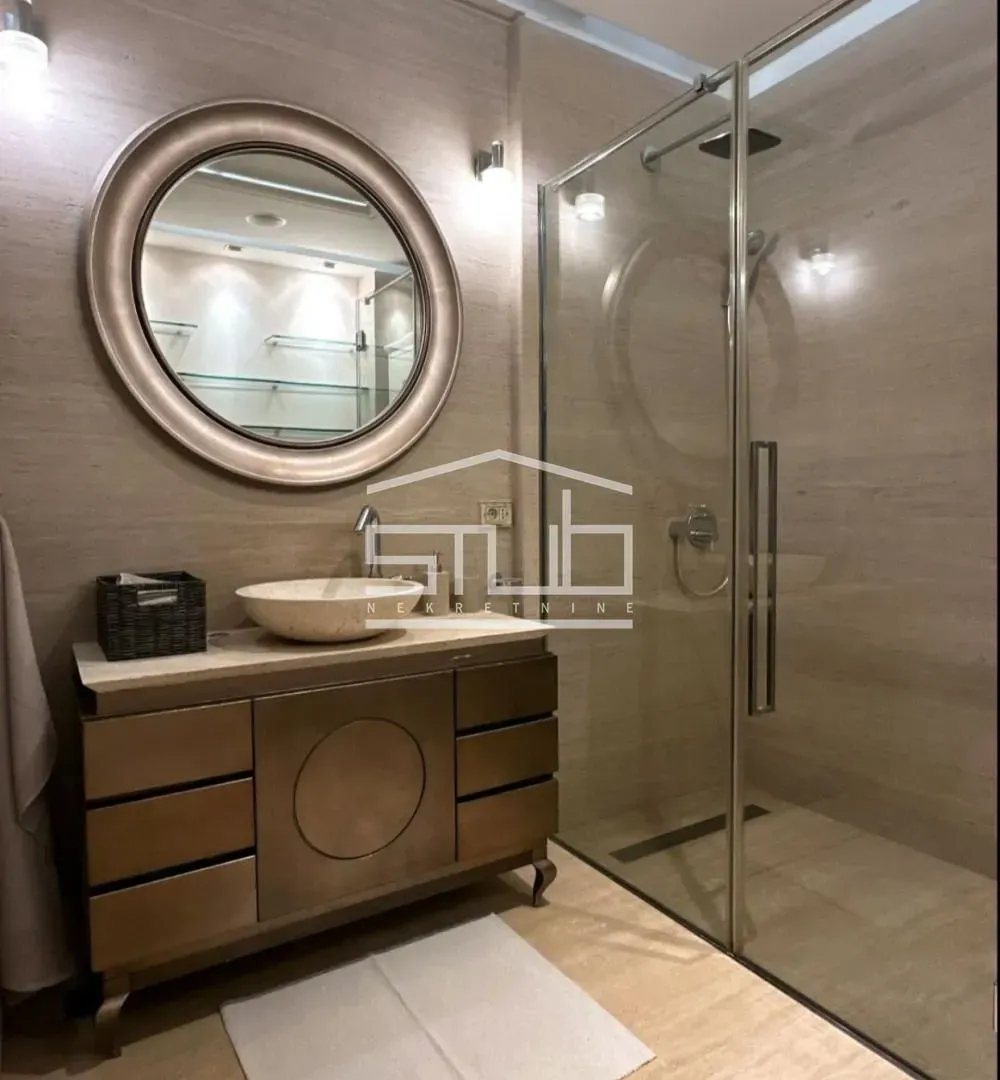 Rent, four bedroom apartment, 197m², Banovo Brdo, Beograd