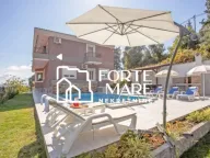 Sale, five bedroom apartment, 272m², Baošići, Herceg Novi - image 5